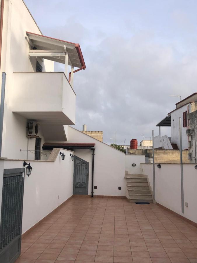 Casa Vacanze Lisa Torre Ovo Exterior photo